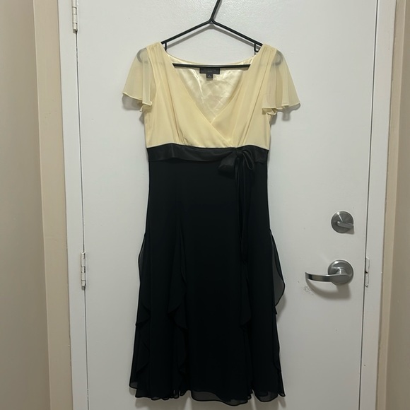 Liz Claiborne Dresses & Skirts - Liz Claiborne dress